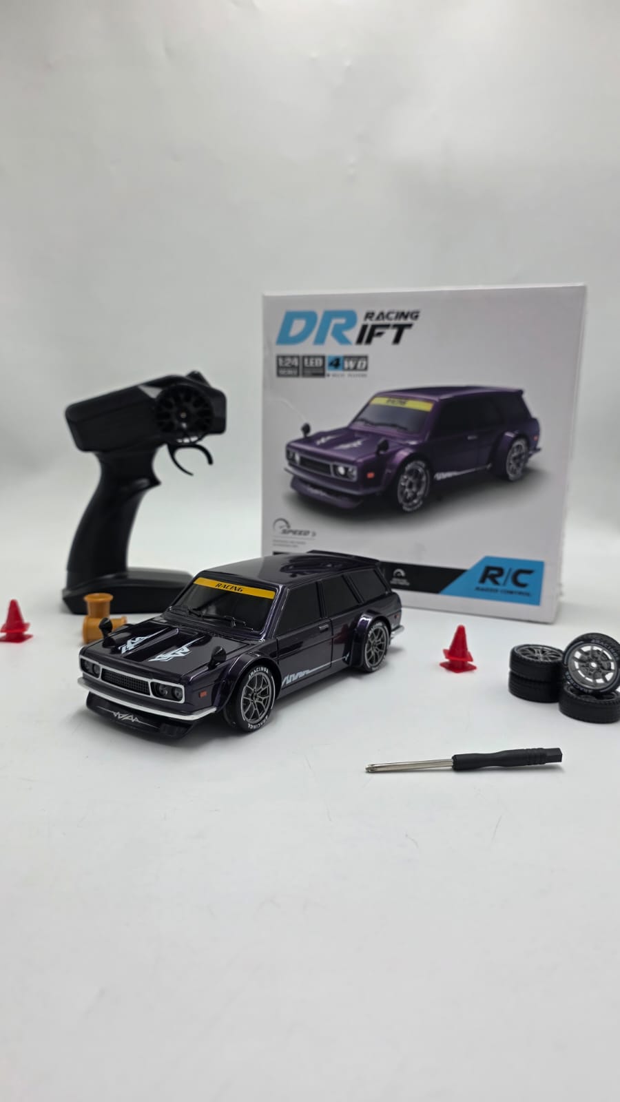 Dutsan Drift Racing RC Car – 20KM/H | 4WD with Extra Drift Tires